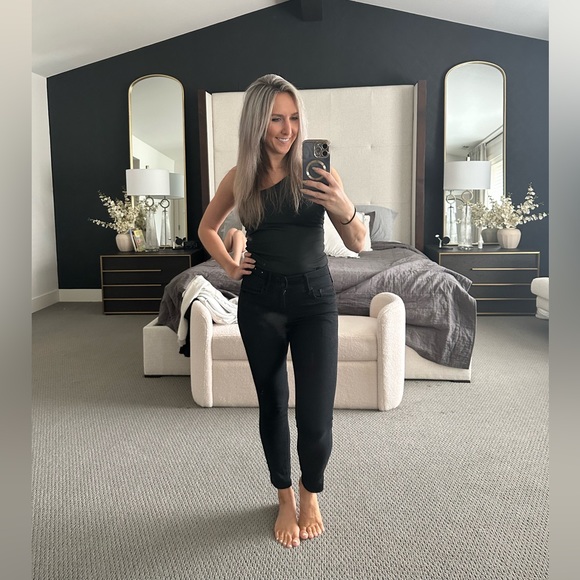 Meet your Posher, Larisa - Picture 5 of 5